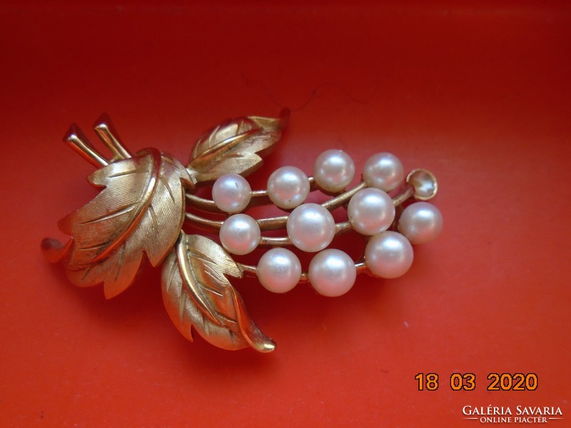 TRIFARI USA vintage gyűjteményes aranyozott bross gyöngyökkel