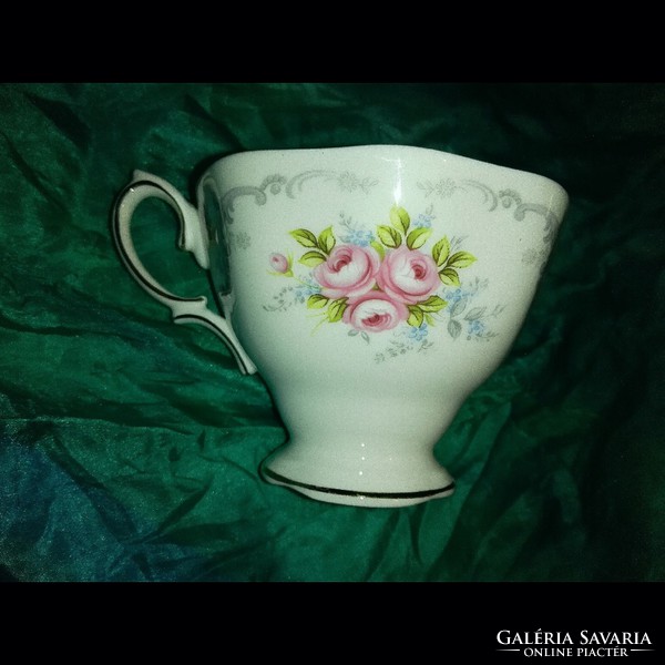 Royal angol virágos teás csésze alátét tányérral.
