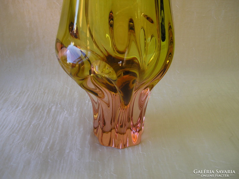 Bohémia nagy sárga/rózsaszín váza