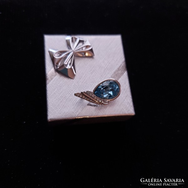 Aquamarin kék  kristály medál, divatos, dekoratív darab