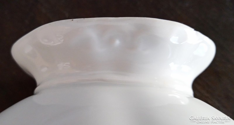 Antik indamintás fehér vastag porcelán szószos