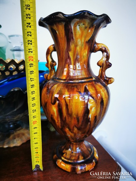 Antique Mezőtúr vase of Louis vanquished