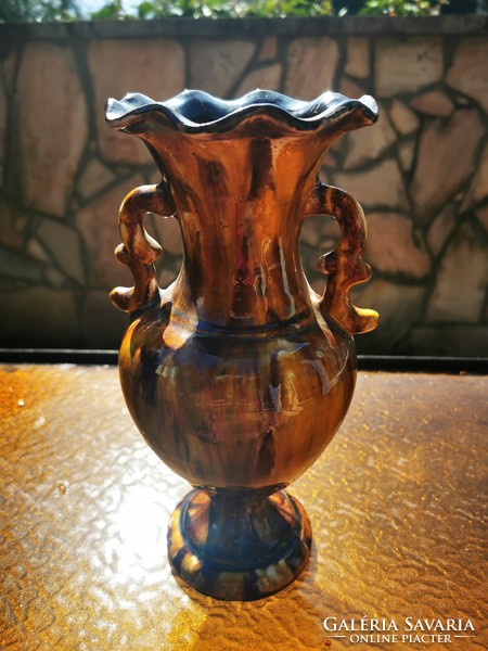 Antique Mezőtúr vase of Louis vanquished