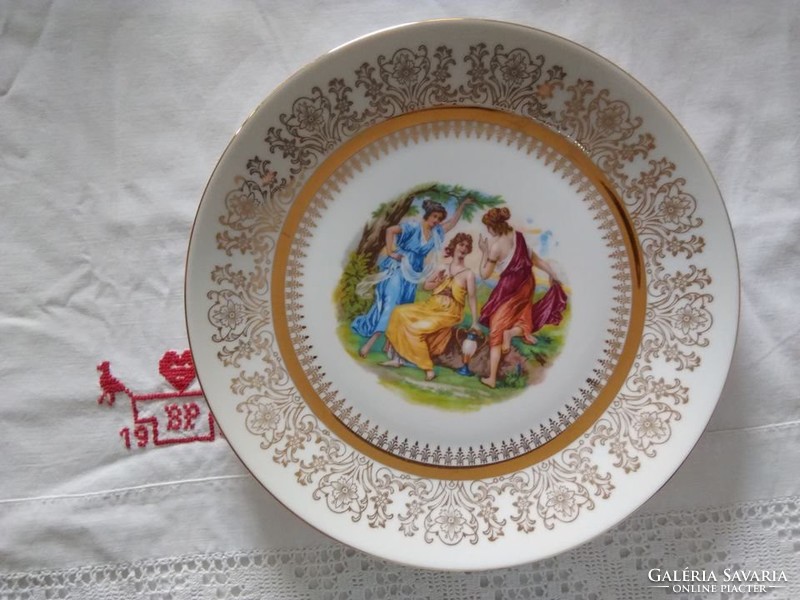 Régi Epiag jelenetes, aranyozott tányér