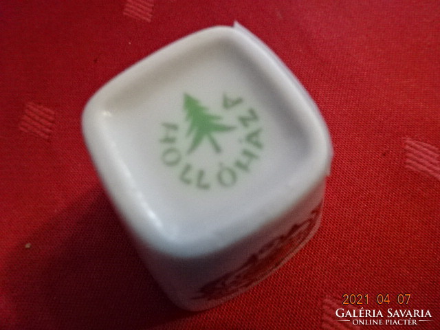 Hollóházi porcelán, pálinkás kupica, magassága 4,2 cm. Vanneki!