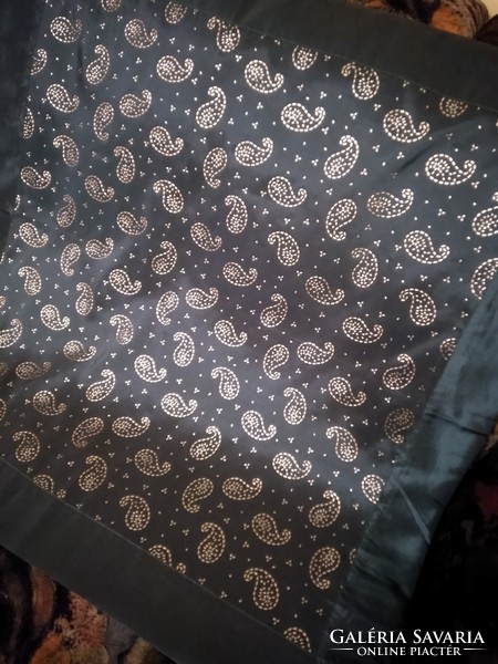 Tablecloth 85 x 85 cm