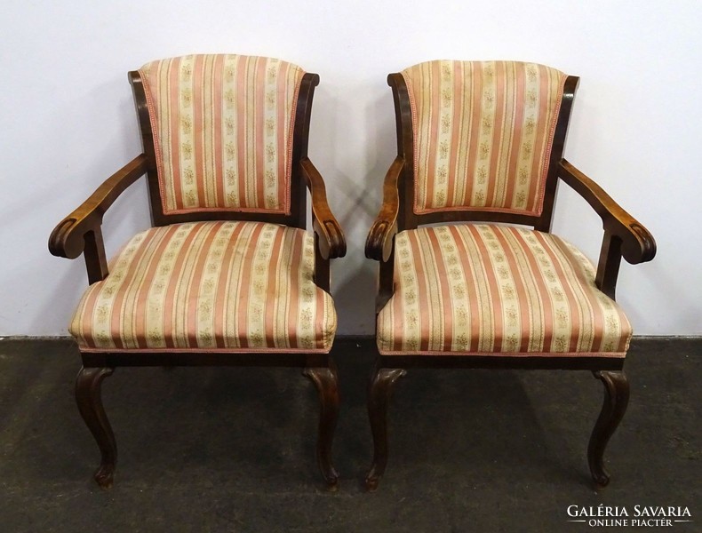 1D868 Antik neobarokk karfás szék pár