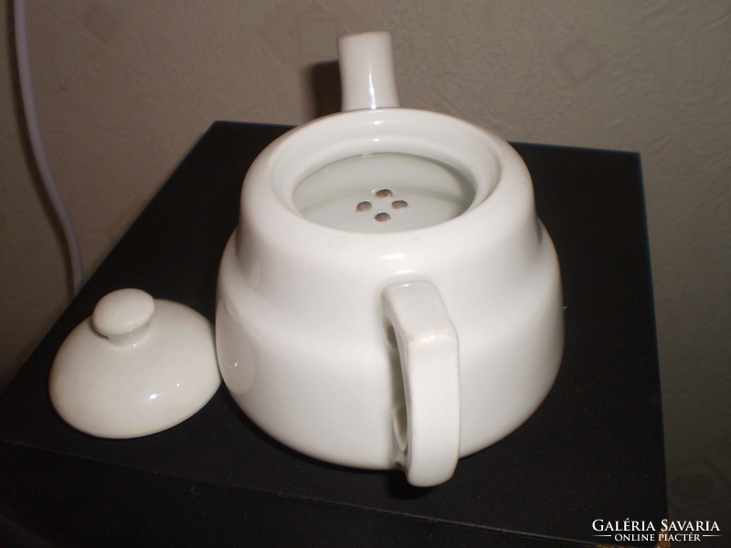 Antique porcelain tea coffee pourer