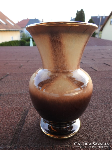 Német vagy osztrák sorszámozott keramikus termék : váza