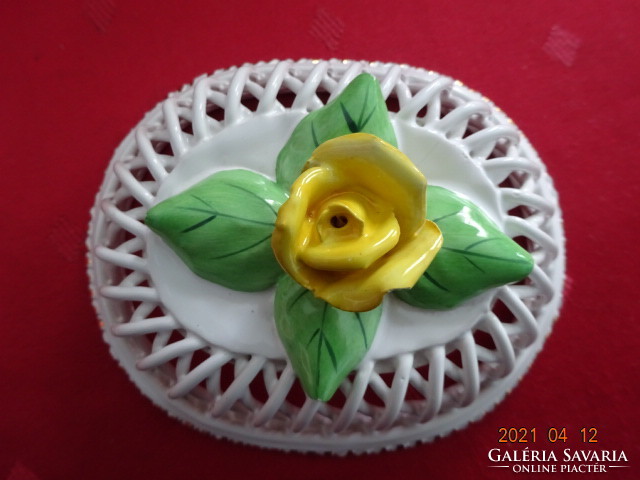 Herend porcelain, wicker bonbonier with yellow rose. Hand painter bognar. He has!