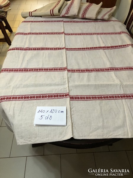 Home-woven tablecloths made of 140 X 120 cm linen
