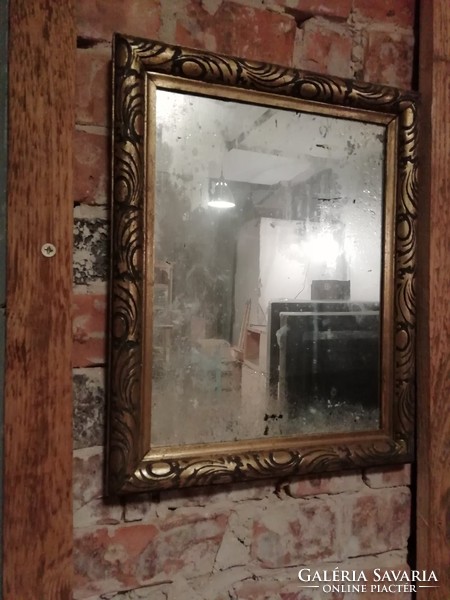Tükör arany keretben, 19. századi tükör, loft