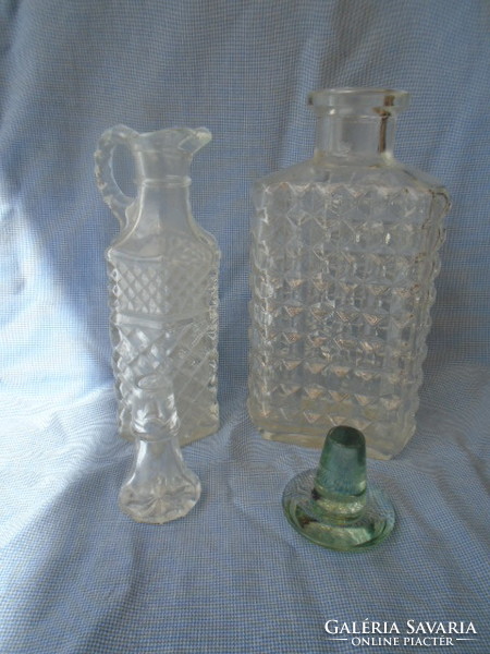 Garantáltan eredeti antik nagyméretű ecetes és olajos metszet kiöntő üvegek jó állapotban 