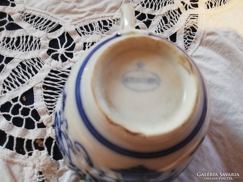 Eladó antik Meisseni porcelán hagyma mintás teás csésze!