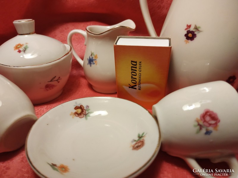Hollóházi porcelán mini kávéskészlet, babaházi kellék