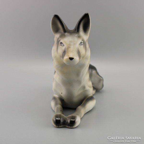 Kutya porcelán figura, Vintage szobor.