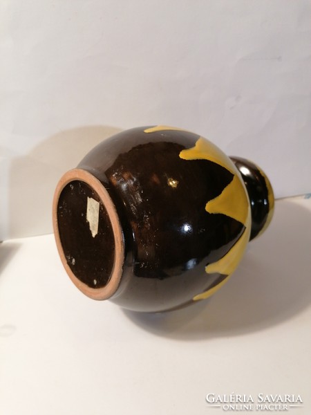Ceramic vase (381)