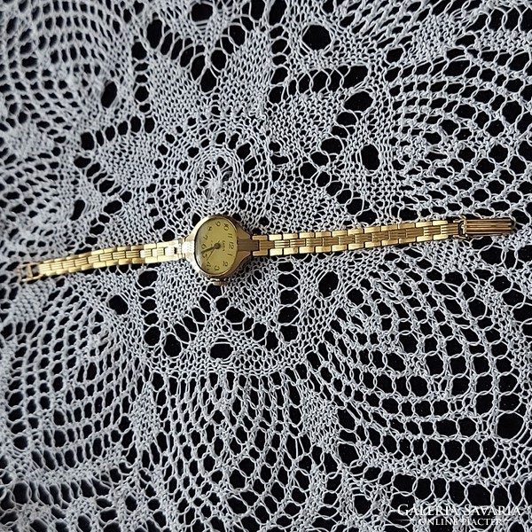 Original Zarja 17 stone women's gold-plated watch, mechanical