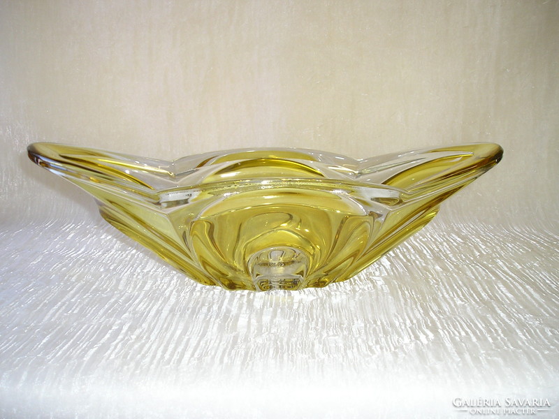 Bohemia in large oval yellow bowl