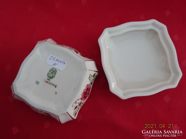 Zsolnay porcelán bonbonier, jelzése 9421/2/026, szignózott. Vanneki!