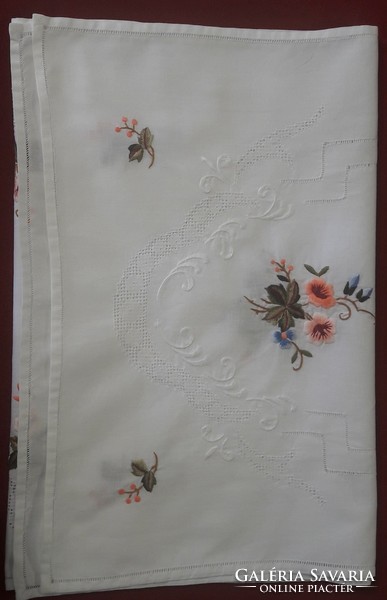 Tablecloth fair 70% discount embroidered runner tablecloth