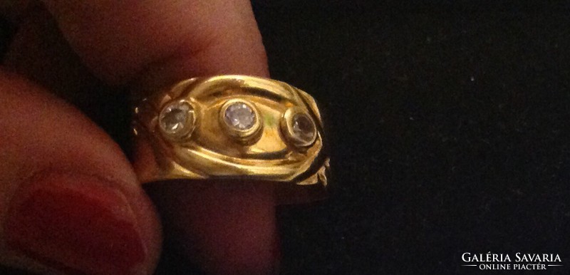18K gold ring with three large stones (Italian)