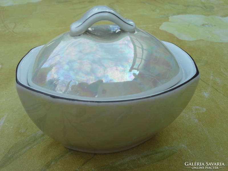 Hulóháza sugar bowl, luster-glazed, in beautiful condition! I discounted it!