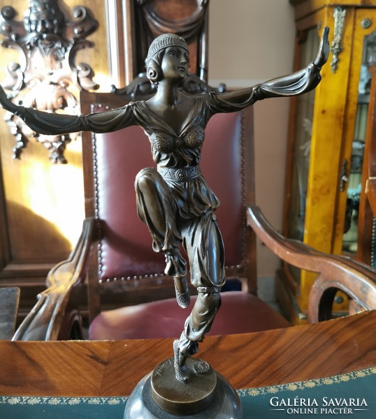 Táncosnő - Art deco bronz szobor