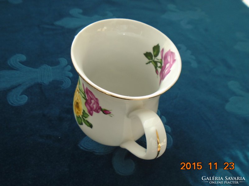 Antique belly mug with roses