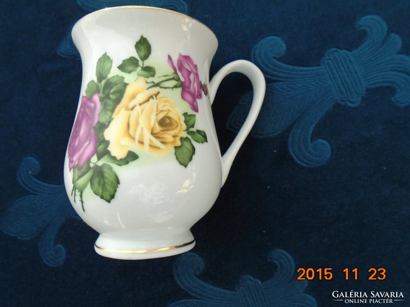 Antique belly mug with roses