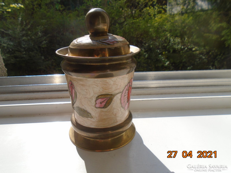 Compartment enamel with handmade floral patterns in a solid copper / bronze lid spice rack, storage