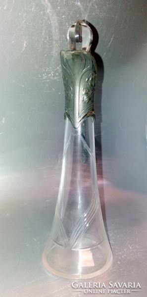 Szecessziós WMF ezüstözött ón tetejű csiszolt üveg karaffa