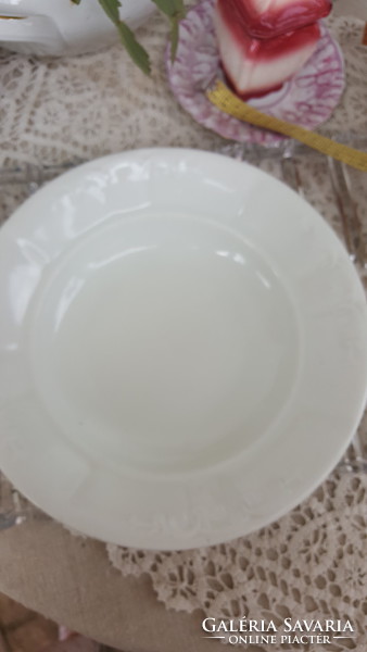 Thick-walled regi zsolnay deep plate