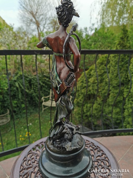 Diana a vadászat Istennője - Monumentális bronz szobor műalkotás