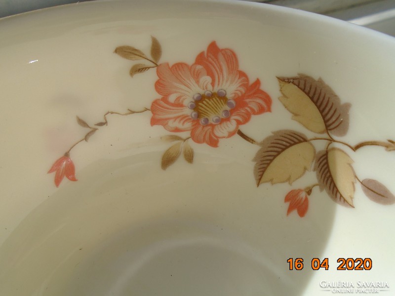 AUGARTEN jelzéssel, festményszerű virággal belsejében teás csésze alátéttel