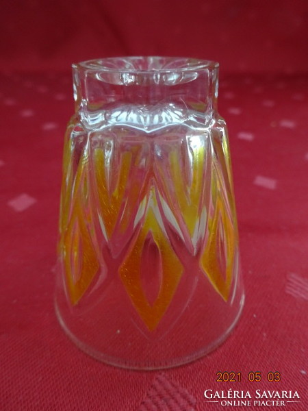 Francia kristály pálinkás kupica, sárga színű, magassága 5 cm.  Vanneki!