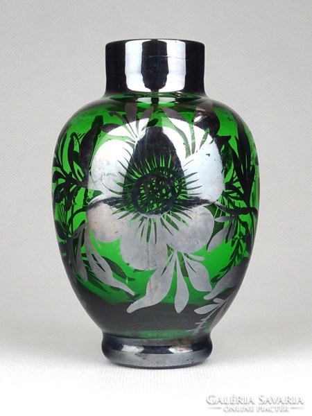 1E106 Régi osztrák ezüstözött zöld üveg váza ibolyaváza 10 cm