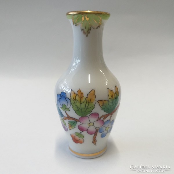 Victoria mini porcelain vase from Herend 6.5 Cm