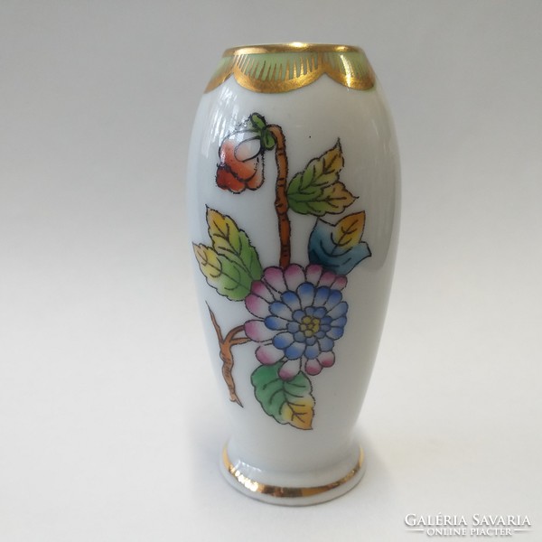 Victoria mini porcelain vase from Herend 6.5 Cm