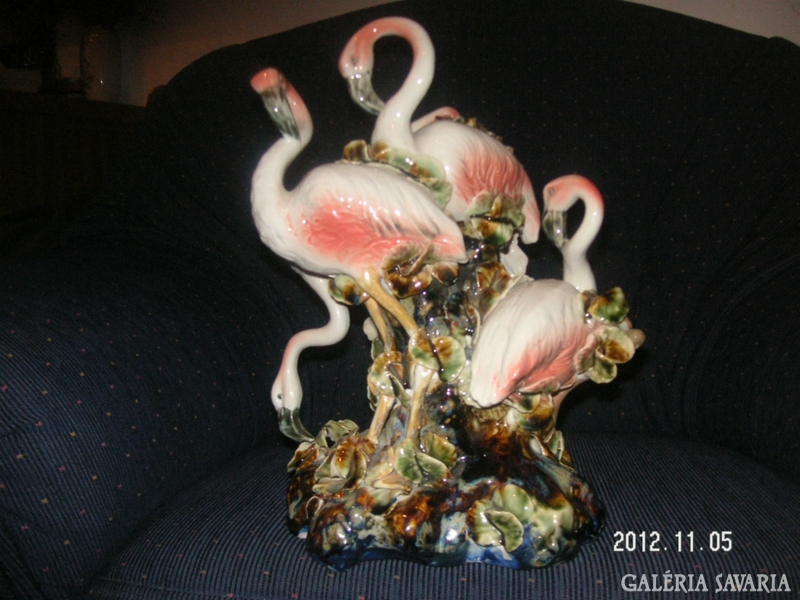 Flamingos, very spectacular, fine porcelain object of good quality