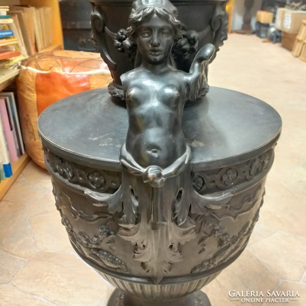 Alt wien wilhelm schiller & son. Gerbing & stephan ceramic amphora vase. 1885-1914. 56 Cm