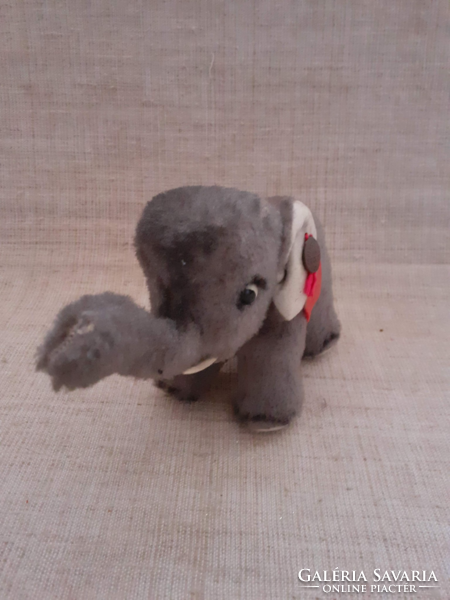 Régi Jelzett Schwika  Plüschtiere Graz kis elefánt / Shwika Elephant személyi igazolvánnyal.
