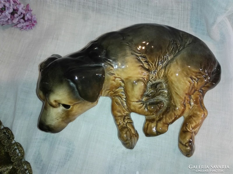 Beautiful, goebel, lying puppy dog ... 25 X 14 cm