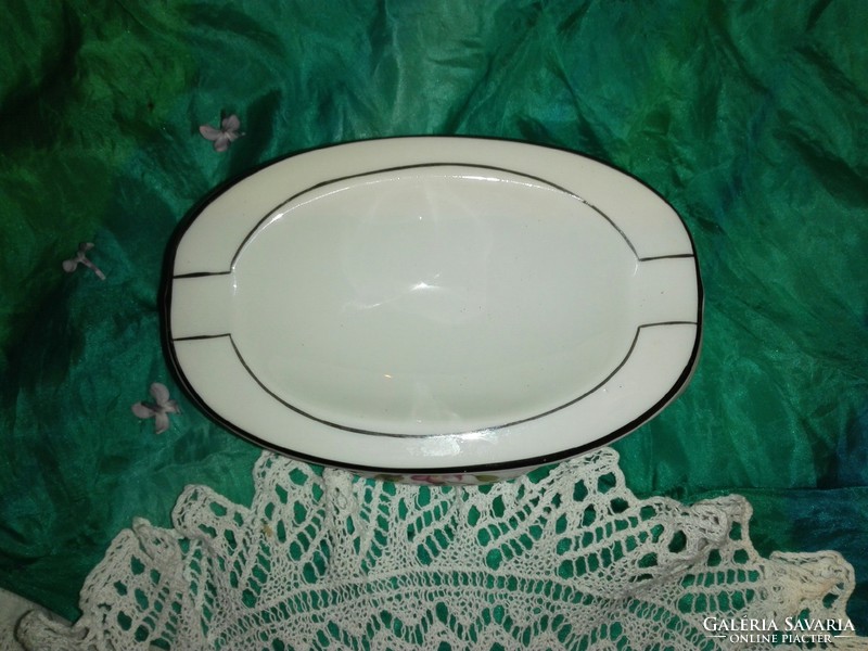 Porcelain ashtray or soap dish....15X5x10cm