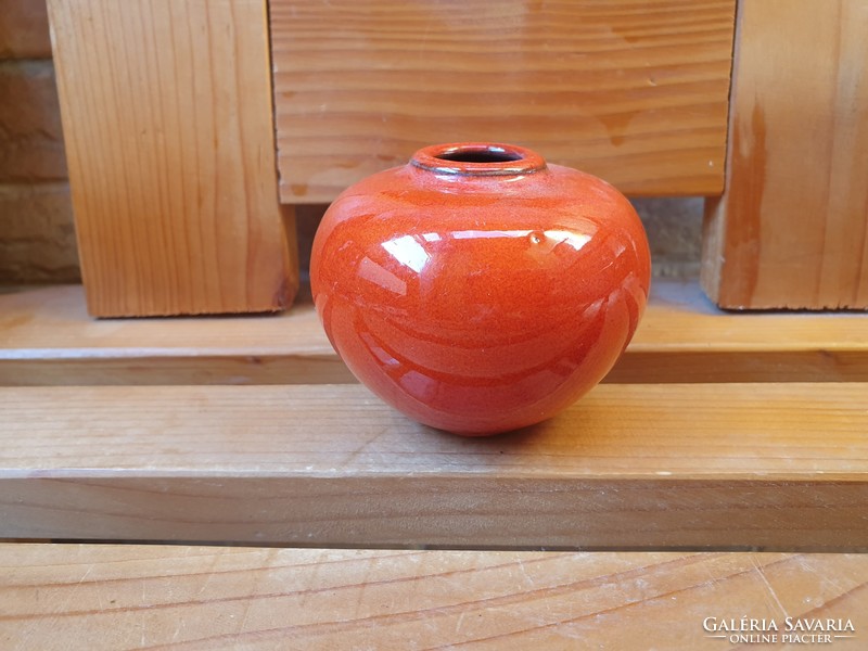 Art deco red vase