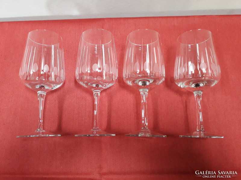 Polished pattern of 4 thin-walled glasses