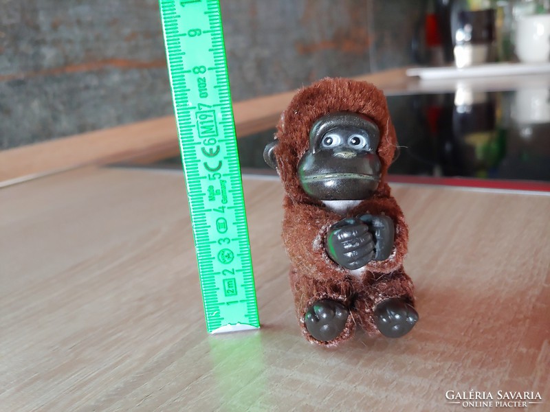 1 db Moncsicsi, monchichi típusú ritka gorilla, csiptethető, jobb keze üreges