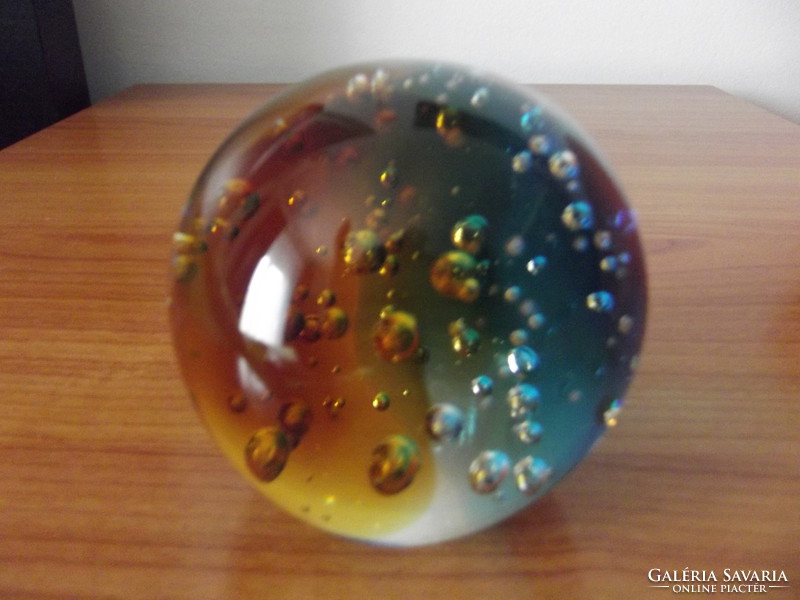 Gyönyörű színes buborékos üveg nehezék