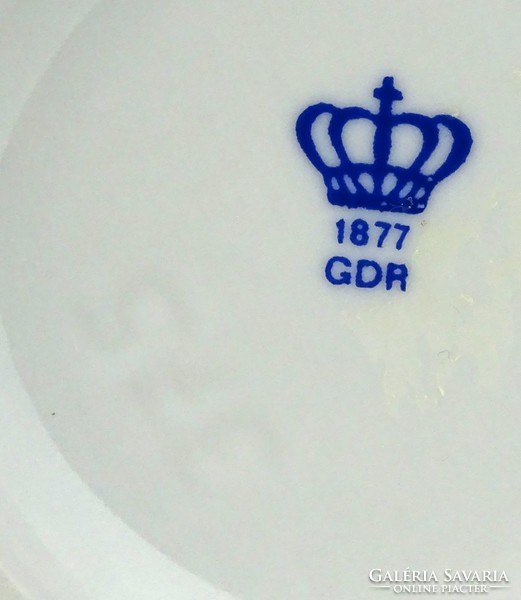 1E241 Jelzett német porcelán ibolyaváza GDR 14 cm