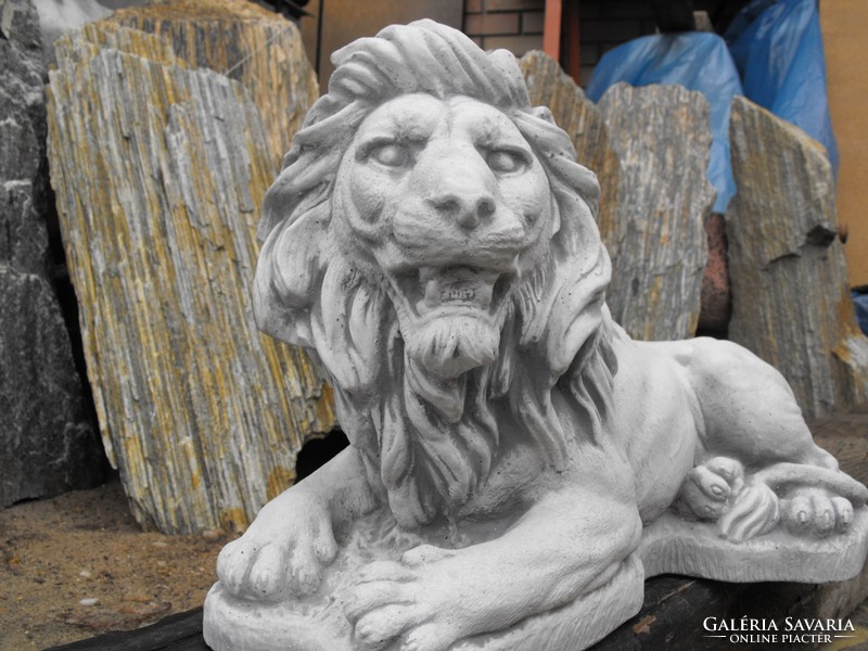 Beautifully crafted artificial stone mansion with garden stone lion statue about 40cm